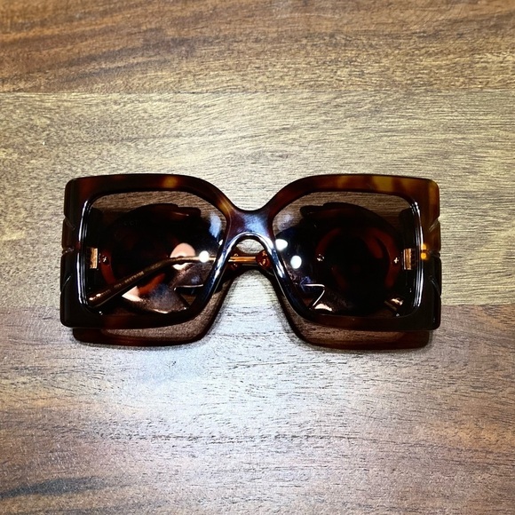 GUCCI 56mm oversized Square Sunglasses main image 11